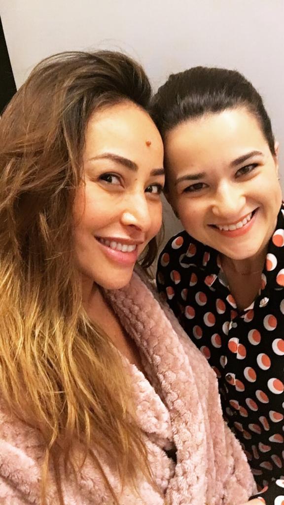 Sabrina Sato em atendimento na Unolaser